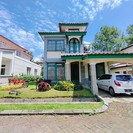 Villa Semesta Cikundul Kültér fotó