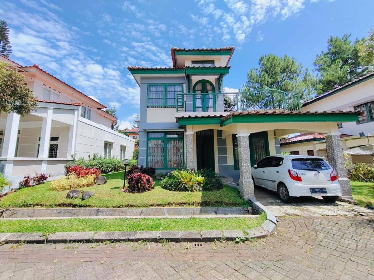 Villa Semesta Cikundul Kültér fotó