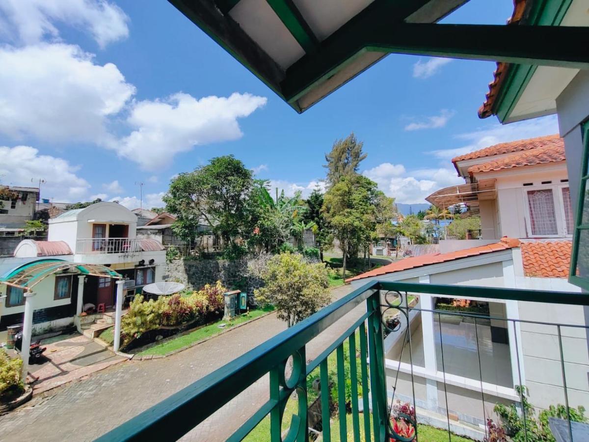 Villa Semesta Cikundul Kültér fotó